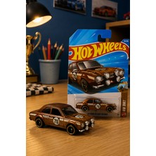 Hot Wheels 70 Ford Escort RS1600 - Hw Dirt Özel Seri Metal Oyuncak Araba