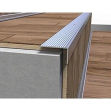 KC Merdiven Basamak Profili 4x2 Tırtıklı Köşe - Mat Krom - 250 cm