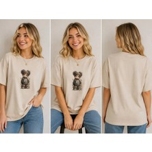 Enb1r Moda Vintage Japon Anime Stil Karakter Baskılı Unisex Bej Premium Basic T-Shirt