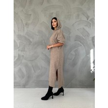 Caddebostan Moda Kapüşonlu Triko Elbise Yırtmaçlı Rahat Kesim Günlük Mevsimlik Modern Uzun Elbise