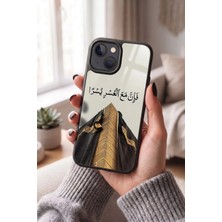 Snacase Apple iPhone 13 / 14 Uyumlu Kabe Örtüsü Tasarımlı Parlak Premium Kılıf