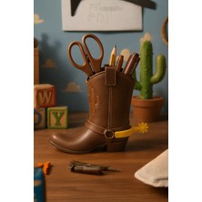 Toy Story - Oyuncak Hikayesi Woody'nin Botları Tasarımlı Kalemlik (17X16CM)