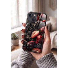 Snacase Apple iPhone 15 Plus Uyumlu Çilek Tasarımlı Glossy Premium Kılıf