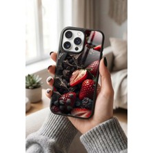 Snacase Apple iPhone 15 Pro Max Uyumlu Çilek Tasarımlı Parlak Premium Kılıf