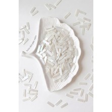Hobi Dünyası Evim 15 Gram Dikdörtgen Çubuk Renkli Yandan Delikli Güpür Takı Kumaş Süsleme Pulu Plastik Payet Pul - Beyaz