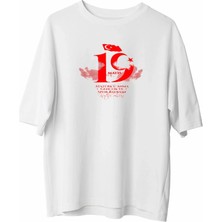 Tarz Yeri 19 Mayıs Atatürk Temalı Gençlik ve Spor Bayramı Bisiklet Yaka T-Shirt - Beyaz