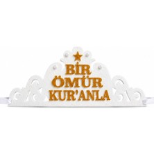 Aydede Oyunevi Kuran Tacı Keçe Bir Ömür Kuranla Kurana Geçme Tacı Beyaz