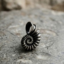 Ebrar Silver Gümüş Ammonit Kolye Ucu 925 Ayar Gümüş Unisex Ammonit Figürlü Kolye Ucu Salyangoz Model Kolye Ucu