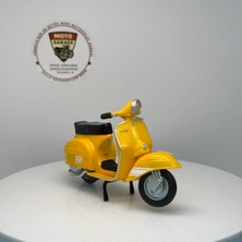 Moto Garage 1976 Vespa 200 Rally - 1:18 Ölçek (12CM) Kutulu Standlı Diecast Model (Sarı)