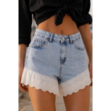 Cedy Denim Cedy Denım-Kadın Kar Yıkama Paçası Fisto Güpür Detaylı Yüksek Bel Denim Jean Şort E7017