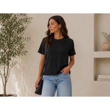 Cns Woman Karol Omzu Vatkalı Siyah T-Shirt
