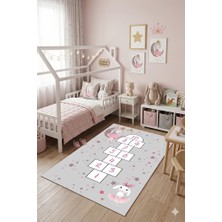 Norella Home Seksek Desenli Kız Çocuk Halısı Kaymaz Taban Yıkanabilir Prenses ve Tavşan Figürlü Oyun Halısı