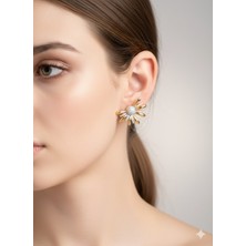 Belasso Çelik Altın Renk Zirkon Taşlı Kadın Papatya Model Küpe