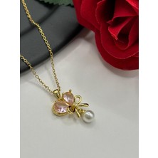Ry Collections Fiyonk Figürlü ve Pembe Zirkon Taşlı, Inci Sarkıtmalı Çelik Bayan Kolye