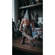 Craftel Silent Hill 2 Pyramid Head Figür Piramit Kafa Koleksiyonluk Heykel 18 cm Dev Boy