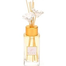 Nacario Mi̇ssi̇ 180 ml Kare Şişe Ekru Çiçek Bambu Çubuklu Vanilya Sandal Oda Kokusu