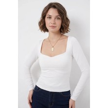 Kadın Kare Yaka Slim Fit Uzun Kol Beyaz Bluz