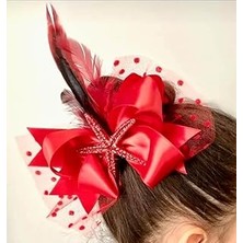Nacario El Yapımı Kırmızı Saten Kurdele Deniz Yıldızı Tüylü Kız Çocuk Saç Tokası 17 cm x 12 cm