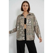 Kadın Oversize Desenli Saten Çağla Yeşili Gömlek