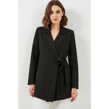 Kadın Blazer Yaka Kuşaklı Yandan Bağlamalı Siyah Ceket