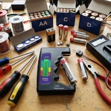 Renas Store Evrensel Dijital Pil Test Cihazı – Aa, Aaa, C, D, N, 9V ve Düğme Pil Uyumlu Mini Pil Kapasite &amp;