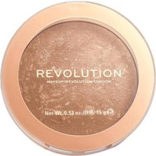 Belirtilmemiş Revolution Long Weekend Bronzer 15 g Aydınlatıcı ile Yazın Parıltısını Yakalayın