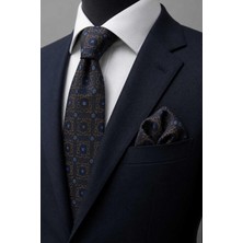 Kravatkolik Kahverengi Motif Desen Mendilli Klasik Kravat KK13757