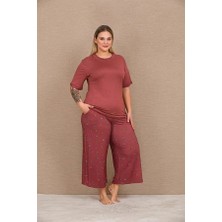 Mor AVM Closet Büyük Beden Viskon Şık Tasarım Kelebek Desenli Bordo Kısa Kol Kapri Takım