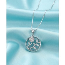 Xuping Jewelry Xuping Kadın Gümüş Renk Zirkon Taşlı Gül Motifli Plaka Kolye Vıp Serisi