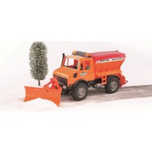 NW NessiWorld Mercedes Benz Unimog Kar Temizleyici ve Tuzlayıcı