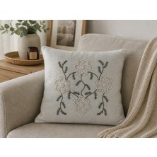 Livera Home Modern Pullu, Taşlı & Punch Nakışlı Kırlent Kılıfı (43X43)