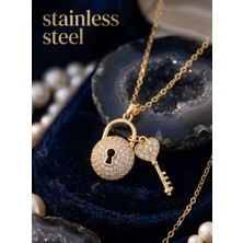 Stainless Steel 316L Çelik Zincir Gold Renk Kilit Anahtar Model Zirkon Taşlı Kolye