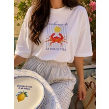 Fandr Studio Beyaz Oversize Sun-Kissed Crab Kadın T-Shirt