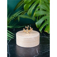 Miarik Design Dekoratif Mercan Detayli Gold Pirinç Kulplu Bej Kutu Büyük Boy