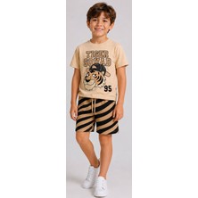 İrem Çocuk Giyim Erkek Çocuk Tiger Squad Yazılı Aslan Desenli Kısa Kollu Şortlu Bej Renk Takım