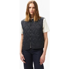 Nautica Kadın Siyah Regular Fit Kapitone Fermuarlı Yelek