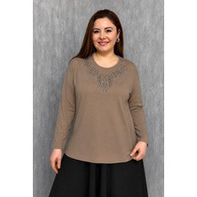 Modaplaza Kadın Taşlı Nakışlı Anne Bluz 007