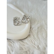 Revoia Modern Dokulu Silver Küpe