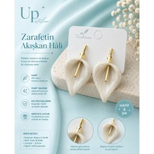 Up Atelier Zarafetin Yaprak Hali Sedefli Beyaz Renk Küpe
