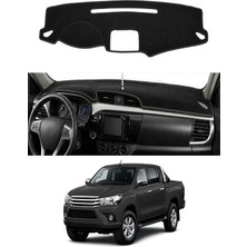 E-BİZ Toyota - Hilux (2015+) Uyumlu Torpido Koruma Kılıfı - Siyah Şeritli