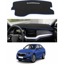 E-BİZ Skoda - Octavia (2020+) Uyumlu Torpido Koruma Kılıfı - Mavi Şeritli