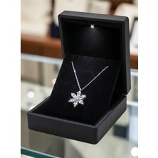 Anka Mücevherat Işıklı Kutuda 925 Ayar Gümüş Lotus Kadın Kolye (Beyaz)