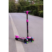 Empressco Scooter Chanky Kalın ve LED Işıklı 3teker Güçlü Fren 100KĞ Kapasite 3kademe Ayarlanabilir Direksiyon - Fiyatı, Yorumları