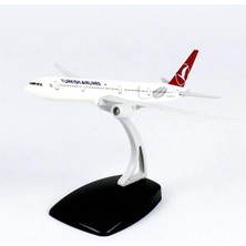 THY059 1/500 Ölçek, THY Lale Logolu Boeing B777-300 Yolcu Uçağı, Sergilemeye Hazır Standlı Model