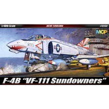 Academy 12232 1/48 Ölçek, F-4b (VF-111 Sundowners) Savaş Uçağı, Plastik Model Kiti