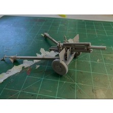Dragon 6531 1/35 ÖLÇEK,,105MM Howitzer M2A1 Top ve M2A2 Römork ile Mürettebatı, Plastik Model Kiti