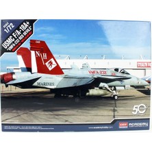 Academy 12520 1/72 Ölçek, USMC F/A-18+ (VMFA-232 Red Devils) Savaş Uçağı, Plastik Model Kiti