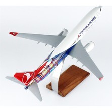 THY015 1/100 Ölçek, Thy San Francisco Logolu B737-800 Yolcu Uçağı, Sergilemeye Hazır Ahşap Standlı Model