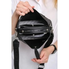 Just Polo Kadın Kabartmalı Ayarlanabilir Askılı Şık El ve Omuz Çantası Shoulder Bag Ebat: 20 x 22 cm