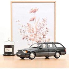Norev 183960 1/18 Mercedes-Benz 300 D T-Modell 1990 Blueblack Metallic